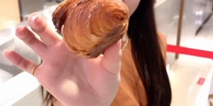 【EV女孩】衝啊！大腸麵線攤「美腿老闆娘」身材有夠犯規！超養眼「服務畫面」讓客人捨不得走…