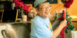 【EV扑克】知名諧星車禍亡！晚年遭妻子「拋棄住惡臭垃圾屋」淒涼慘況曝