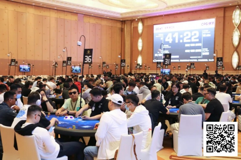 【EV扑克】CPG横琴选拔赛 | 泡沫破裂！杨暑平A6撞KK与主赛351人奖励圈无缘，曹庭嘉452万记分牌领跑80人晋级第三轮