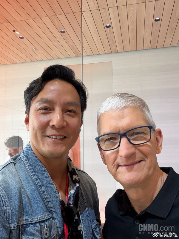 吴彦祖现身苹果发布会 库克：期待你用新iPhone创作