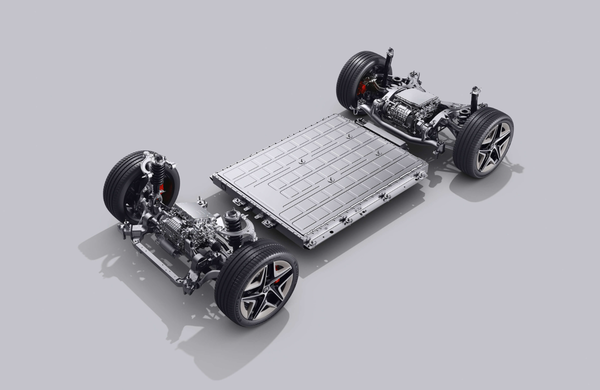 8月中国动力电池装车量排名：宁德独占七成三元锂市场