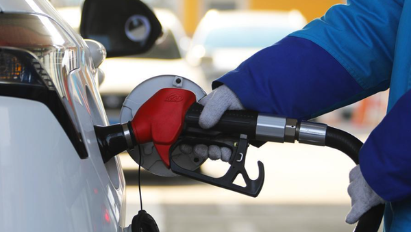 今晚国内油价将迎来年内第七次下调 加满一箱油省3元